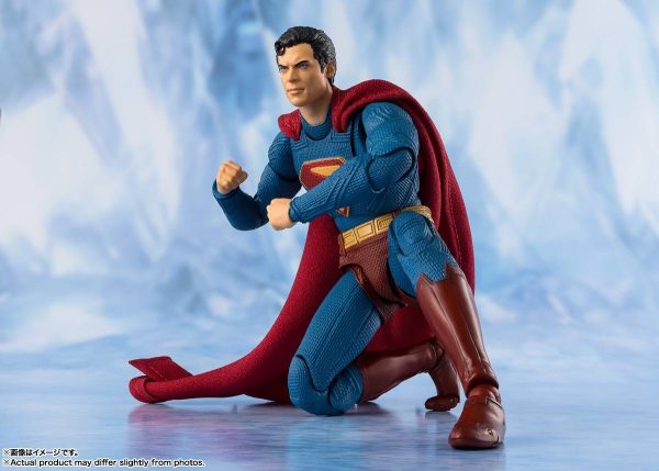 S.H.FIGUARTS: Superman - Image 3